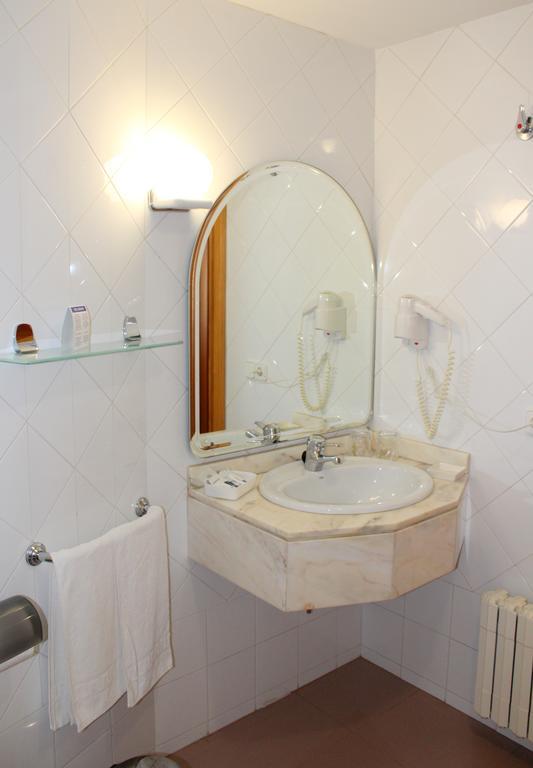 Residencia Miramar Ξενοδοχείο San Vicente De La Barquera Δωμάτιο φωτογραφία